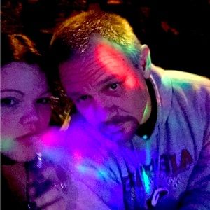 Meet your Posher, Chuck